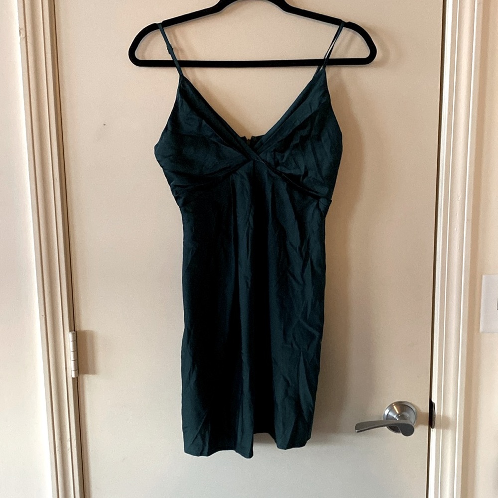Forever 21 emerald green satin mini dress
